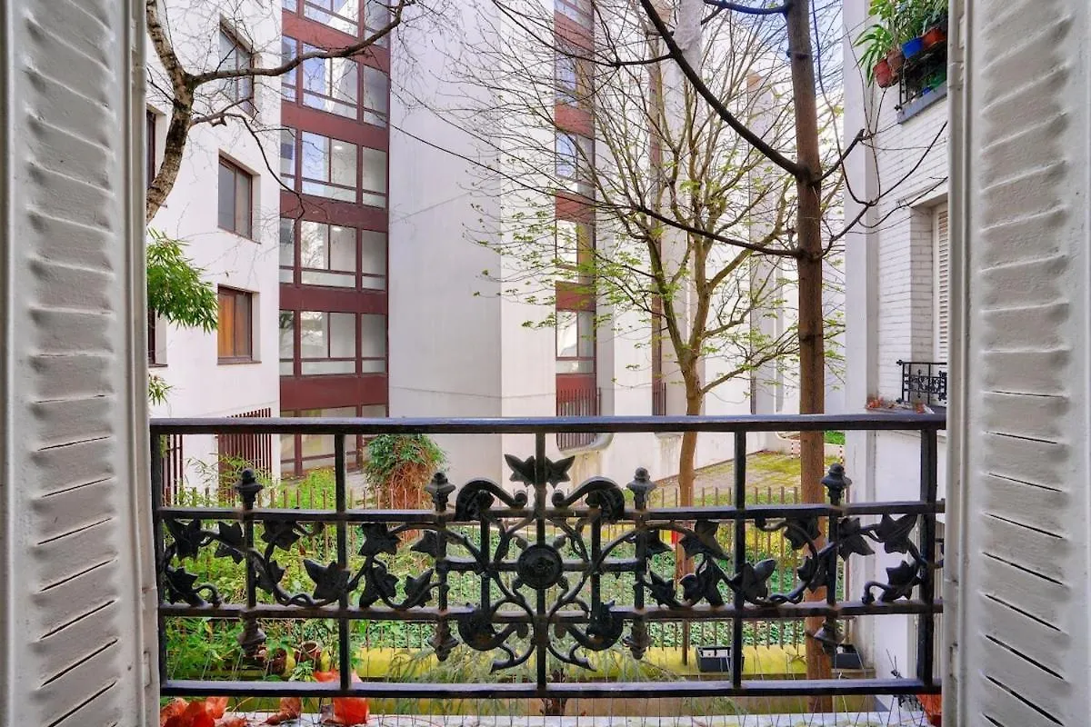 Cosy Studio Near The Eiffel Tower Paris France